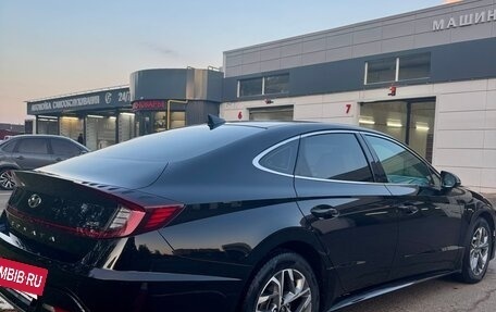 Hyundai Sonata VIII, 2019 год, 2 400 000 рублей, 2 фотография