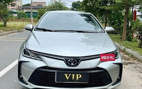 Toyota Corolla, 2022 год, 1 333 000 рублей, 2 фотография