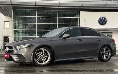 Mercedes-Benz A-Класс, 2019 год, 2 300 000 рублей, 1 фотография