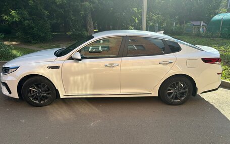 KIA Optima IV, 2019 год, 1 500 000 рублей, 2 фотография