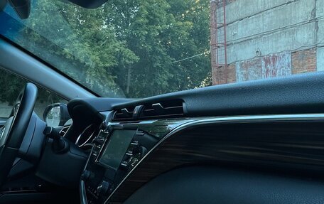 Toyota Camry, 2019 год, 2 550 000 рублей, 2 фотография