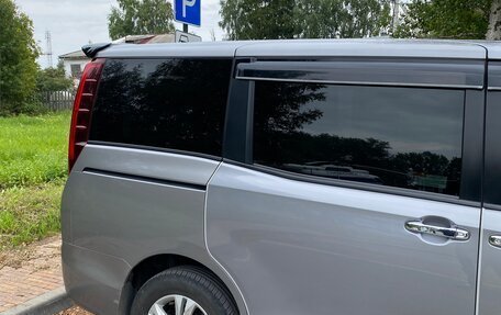 Toyota Noah III, 2015 год, 1 500 000 рублей, 7 фотография
