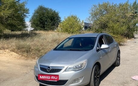 Opel Astra J, 2011 год, 600 000 рублей, 7 фотография