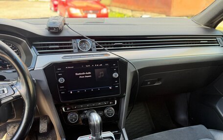 Volkswagen Passat B8 рестайлинг, 2018 год, 2 100 000 рублей, 2 фотография