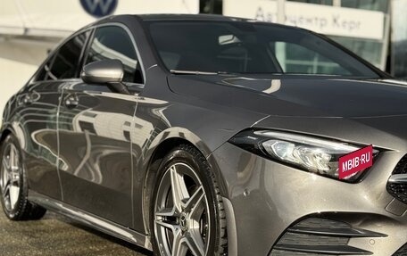 Mercedes-Benz A-Класс, 2019 год, 2 300 000 рублей, 10 фотография