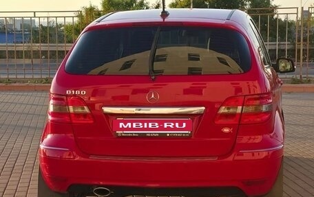 Mercedes-Benz B-Класс, 2011 год, 785 000 рублей, 3 фотография
