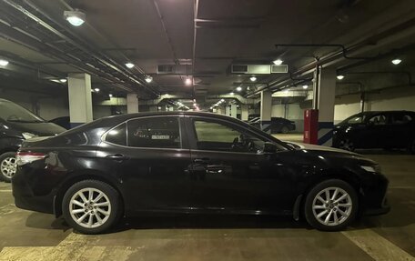Toyota Camry, 2021 год, 2 470 000 рублей, 2 фотография