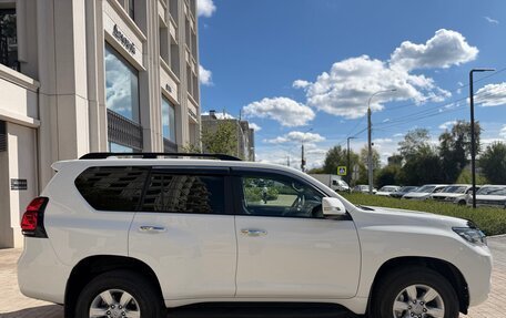 Toyota Land Cruiser Prado 150 рестайлинг 2, 2018 год, 4 350 000 рублей, 4 фотография