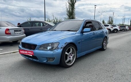 Toyota Altezza, 2002 год, 600 000 рублей, 2 фотография
