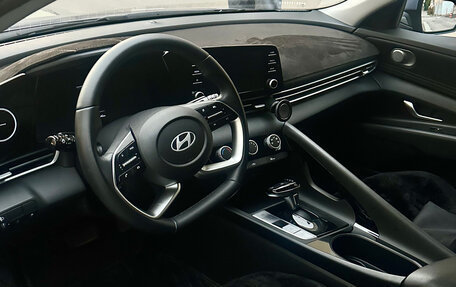 Hyundai Elantra, 2023 год, 20 040 000 рублей, 10 фотография