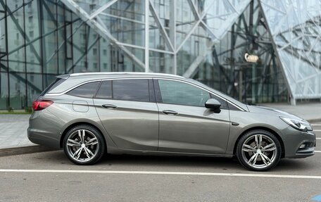 Opel Astra K, 2018 год, 1 350 000 рублей, 3 фотография