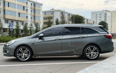 Opel Astra K, 2018 год, 1 350 000 рублей, 12 фотография