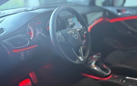 Opel Astra K, 2018 год, 1 350 000 рублей, 17 фотография
