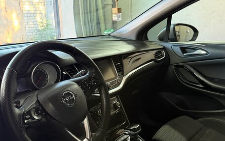 Opel Astra K, 2018 год, 1 350 000 рублей, 28 фотография
