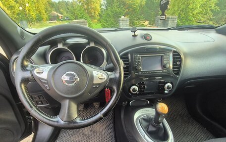 Nissan Juke II, 2011 год, 900 000 рублей, 10 фотография