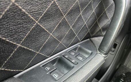 Volkswagen Touareg III, 2012 год, 1 395 000 рублей, 16 фотография