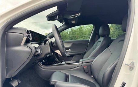 Mercedes-Benz A-Класс, 2022 год, 2 250 000 рублей, 11 фотография
