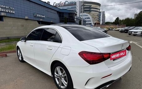 Mercedes-Benz A-Класс, 2022 год, 2 250 000 рублей, 5 фотография