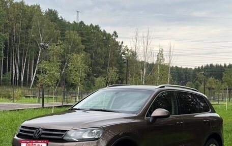 Volkswagen Touareg III, 2012 год, 1 660 000 рублей, 2 фотография