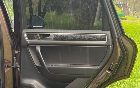 Volkswagen Touareg III, 2012 год, 1 660 000 рублей, 8 фотография