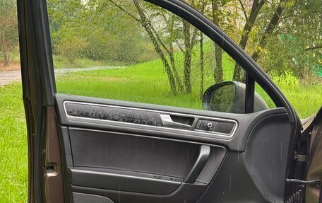 Volkswagen Touareg III, 2012 год, 1 660 000 рублей, 13 фотография