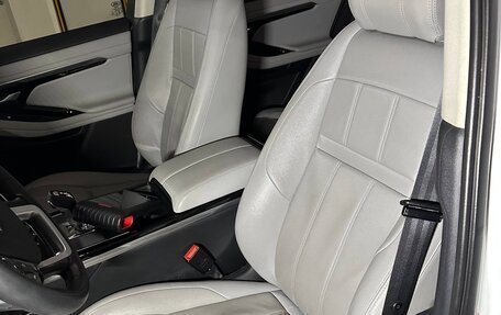 Land Rover Range Rover Evoque II, 2019 год, 2 800 000 рублей, 3 фотография