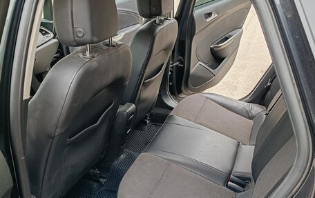 Opel Astra J, 2011 год, 700 000 рублей, 11 фотография