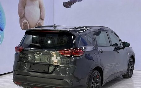 Chevrolet Orlando, 2022 год, 1 600 000 рублей, 4 фотография