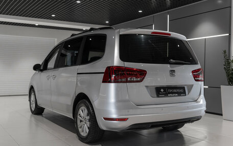 SEAT Alhambra II рестайлинг, 2015 год, 1 770 000 рублей, 4 фотография