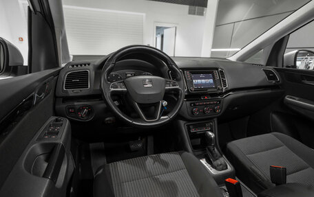 SEAT Alhambra II рестайлинг, 2015 год, 1 770 000 рублей, 7 фотография
