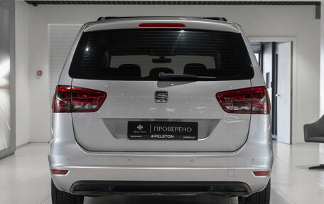 SEAT Alhambra II рестайлинг, 2015 год, 1 770 000 рублей, 6 фотография