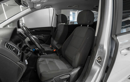 SEAT Alhambra II рестайлинг, 2015 год, 1 770 000 рублей, 9 фотография