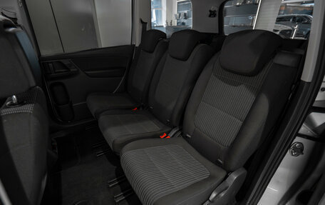 SEAT Alhambra II рестайлинг, 2015 год, 1 770 000 рублей, 12 фотография