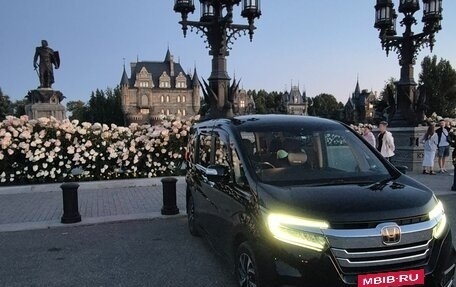 Honda Stepwgn IV, 2019 год, 2 600 000 рублей, 1 фотография