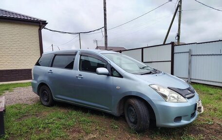 Toyota Wish II, 2003 год, 650 000 рублей, 2 фотография