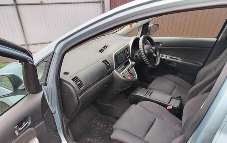 Toyota Wish II, 2003 год, 650 000 рублей, 5 фотография