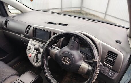 Toyota Wish II, 2003 год, 650 000 рублей, 6 фотография
