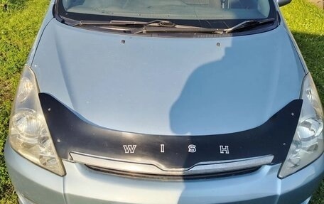 Toyota Wish II, 2003 год, 650 000 рублей, 3 фотография