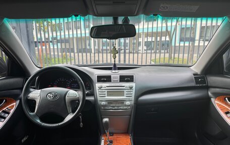 Toyota Camry, 2009 год, 970 000 рублей, 10 фотография