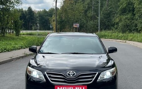 Toyota Camry, 2009 год, 970 000 рублей, 2 фотография