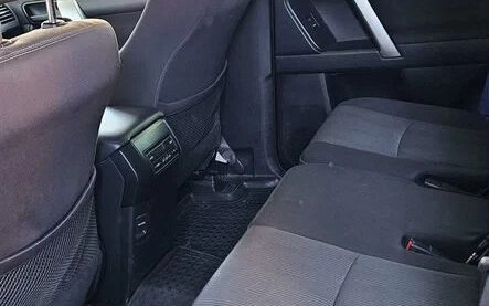 Toyota Land Cruiser Prado 150 рестайлинг 2, 2019 год, 4 650 000 рублей, 9 фотография