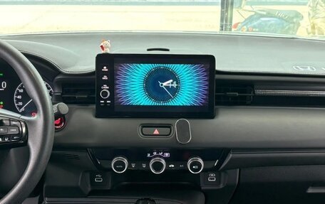 Honda Vezel, 2023 год, 2 000 000 рублей, 6 фотография