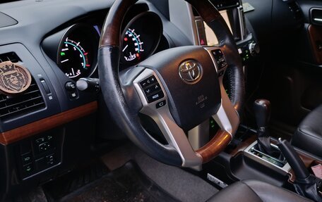 Toyota Land Cruiser Prado 150 рестайлинг 2, 2013 год, 4 100 000 рублей, 9 фотография