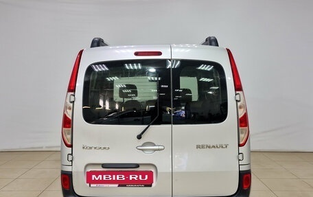 Renault Kangoo II рестайлинг, 2013 год, 600 000 рублей, 6 фотография