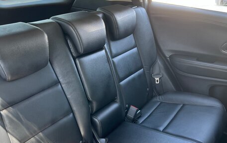 Honda Vezel, 2014 год, 1 400 000 рублей, 10 фотография