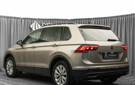 Volkswagen Tiguan II, 2021 год, 2 360 000 рублей, 4 фотография