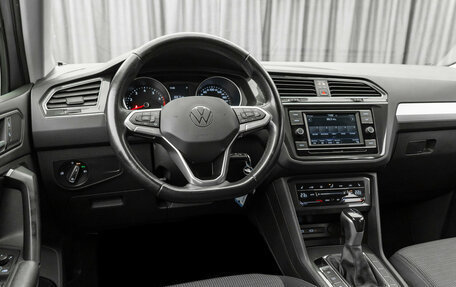 Volkswagen Tiguan II, 2021 год, 2 360 000 рублей, 7 фотография