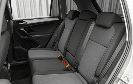 Volkswagen Tiguan II, 2021 год, 2 360 000 рублей, 12 фотография