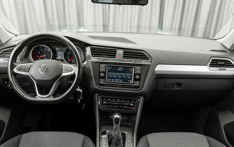 Volkswagen Tiguan II, 2021 год, 2 360 000 рублей, 8 фотография