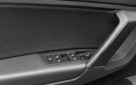 Volkswagen Tiguan II, 2021 год, 2 360 000 рублей, 14 фотография